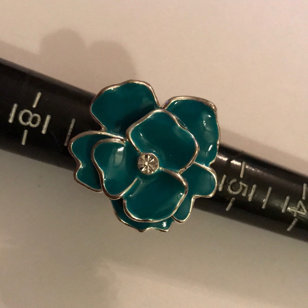 Enamel flower ring - Picture 3 of 4
